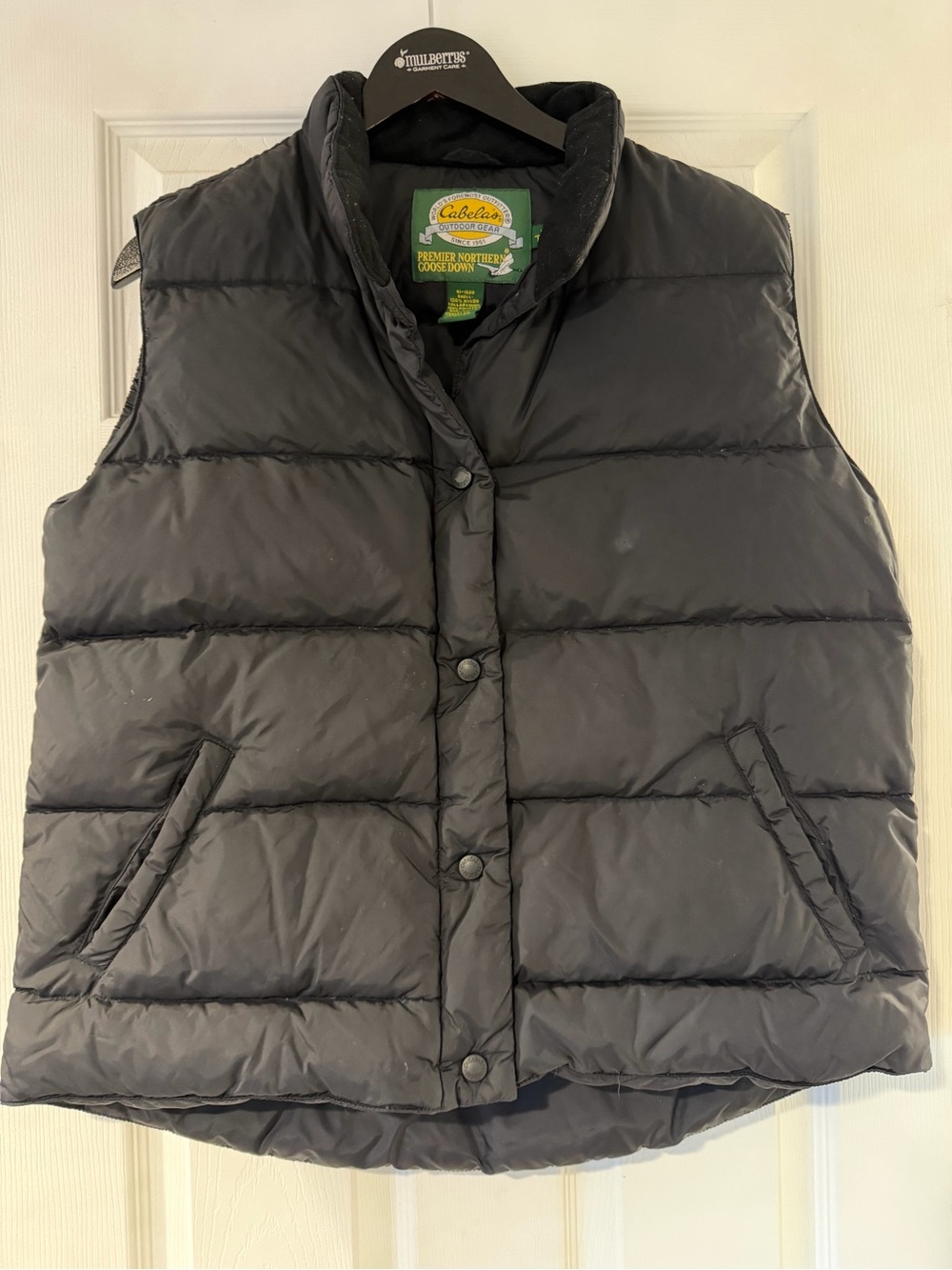 Cabela's Men’s Black Quilted Goose Down Puffer Vest, Size Medium